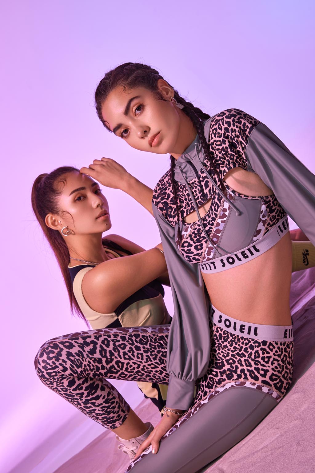 SPORTS SUIT